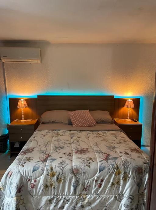 Moderna Casa De Dos Pisos Сasa de vacaciones Montevideo